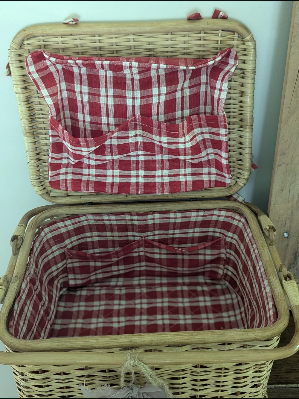 Wicker Sewing Picnic Basket Fabric Lining & Handles